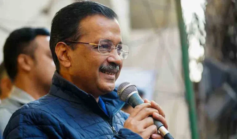 ఆమ్‌ ఆద్మీ పార్టీ మహిళలకు కీలక హామీ