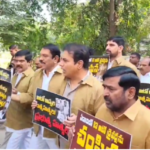 BRS Leaders in auto drivers' attire