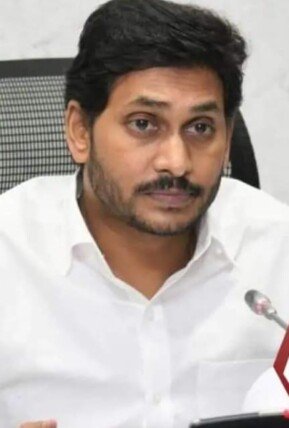 వైఎస్‌ జగన్మోహన్‌రెడ్డి అధ్యక్షతన జరిగిన వైసీపీ రాష్ట్రస్థాయి విస్తృత సమావేశం