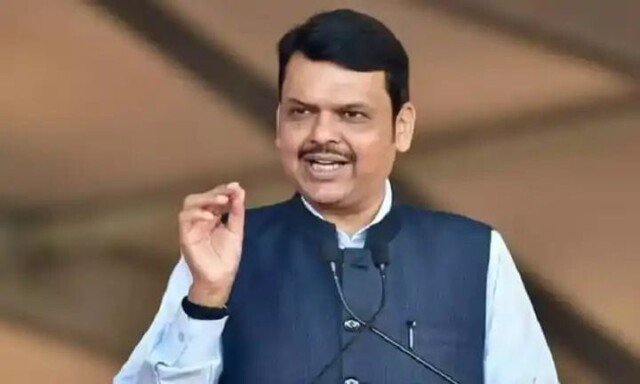 నేడు మూడోసారి ప్రమాణస్వీకారం చేయనున్న ఫడ్నవీస్..!!