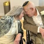 A 100-year-old old man who married a 102-year-old grandma!