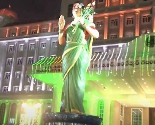 తెలంగాణ తల్లి కొత్త విగ్రహాన్ని ఆవిష్కరించిన సీఎం..