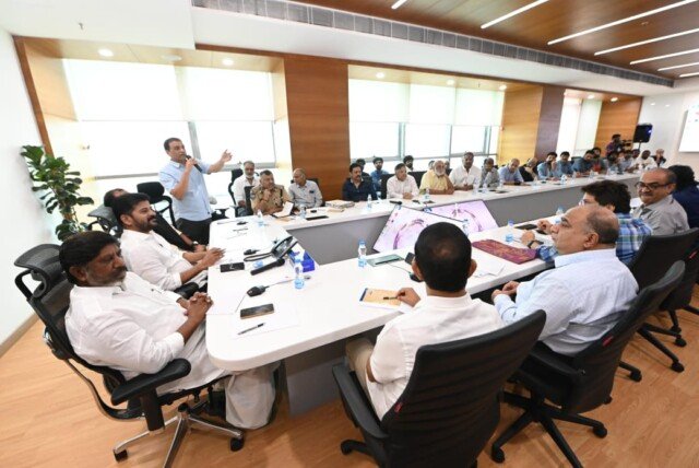 సీఎం రేవంత్, సినీ ప్రముఖుల భేటీ కీలక వ్యాఖ్యలు