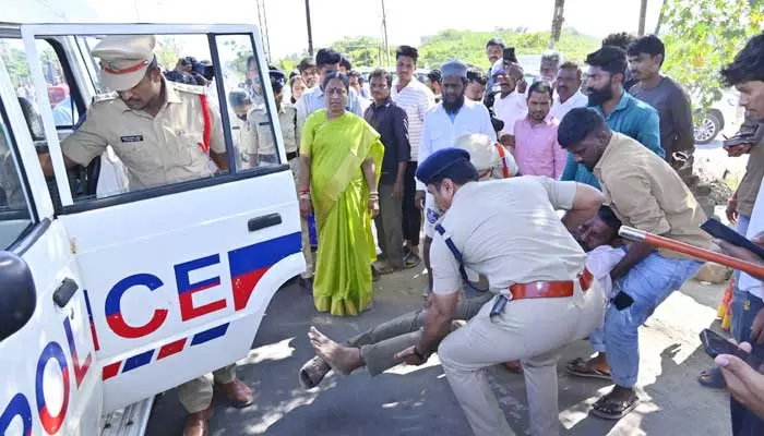 Humane Minister Konda Surekha