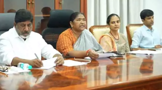 సోలార్ ప్లాంట్ల ఏర్పాటుకు ప్రోత్సాహం – భట్టి