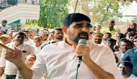 MLA Kaushik Reddy's anger in the Gram Sabha