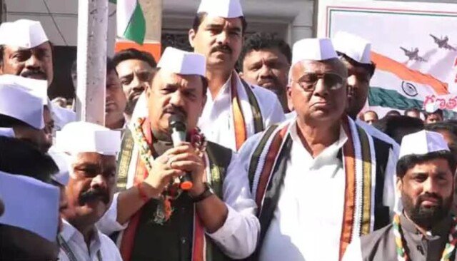 The history of sacrificing lives for the country belongs to the Congress Party: TPCC Chief