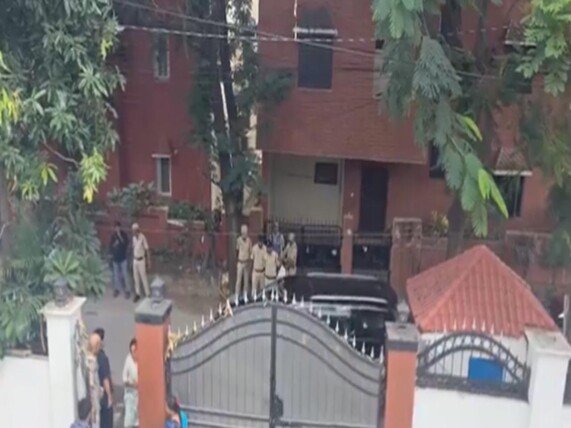 కేటిఆర్ నివాసానికి క్యూ కట్టిన బిఆర్ఎస్ నేతలు