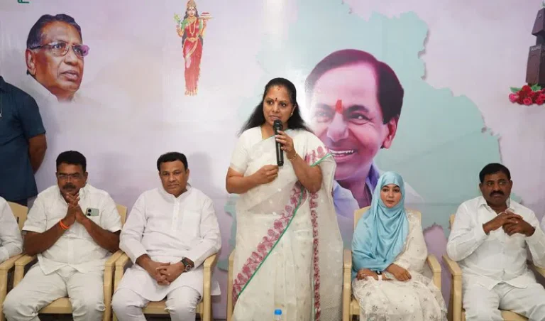 రైతు భరోసా పథకం పై ఎమ్మెల్సీ కవిత ఆగ్రహం