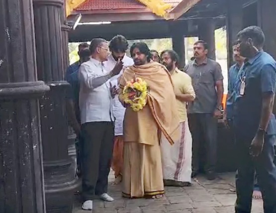Pawan Kalyan special poojas at Agastya Maharshi temple