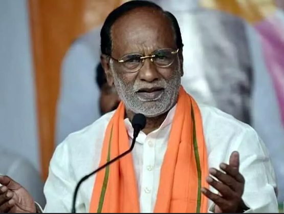 మైనారిటీలను బుజ్జగించేందుకు బీసీ కులగణనను ఉపయోగించుకుంటున్నారు