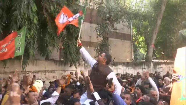 Parvesh Verma met Amit Shah after winning the CM race