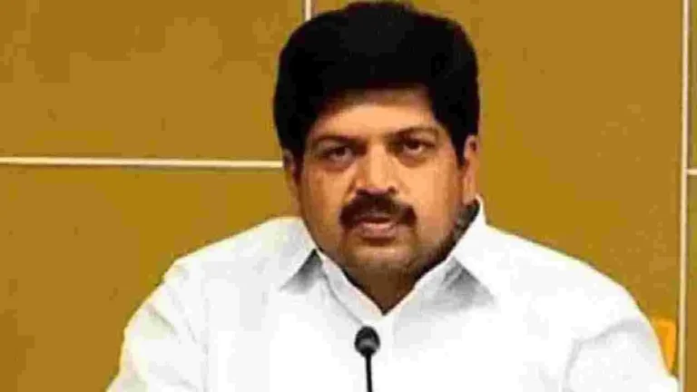 తప్పు చేసిన వారిని చట్టం కఠినంగా శిక్షిస్తుంది -మంత్రి కొల్లు రవీంద్ర