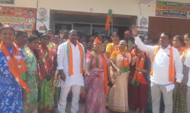 భారతీయ జనతా పార్టీ నాయకులను గెలిపించాలి