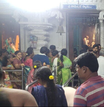 శివనామ స్మరణ తో మార్మోగిన ఆలయాలు.