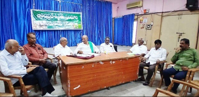 కేరళకు కేంద్రం పంపిన జీవో ఉపసంహరించాలి…!