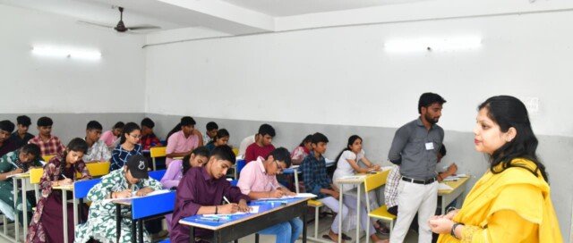 పారదర్శకంగా ఇంటర్ పరీక్షలు: జిల్లా కలెక్టర్ పమేలా సత్పతి