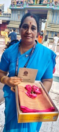 దుర్గగుడి సెక్యూరిటీ గార్డ్ పనితీరు పై ప్రశంసలు.