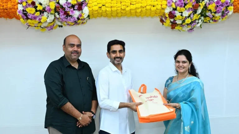 విజయనగరం రాజకీయాల్లో ఆసక్తి రేపిన బొబ్బిలి రాజవంశీయుల హాజరు.