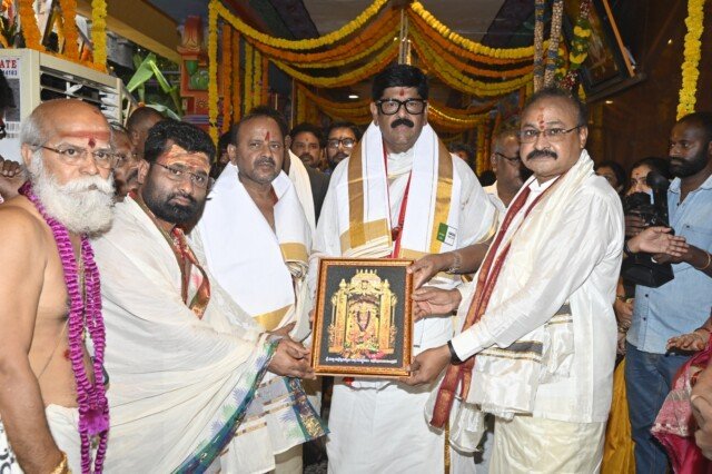 ఇంద్రకీలాద్రిపై వైభవంగా ముగిసిన కుంభాభిషేక మహోత్సవాలు