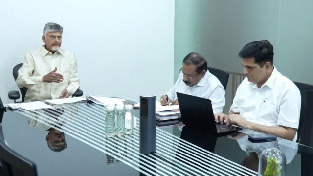 పంట నష్టంపై రెండురోజుల్లో పూర్తి నివేదిక ఇవ్వాలని సీఎం ఆదేశం