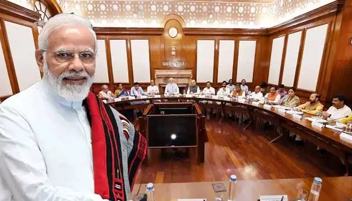 పార్లమెంట్‌లో భారీ బిల్లులకు సిద్ధం.. నేడు కేంద్ర కేబినెట్ సమావేశం