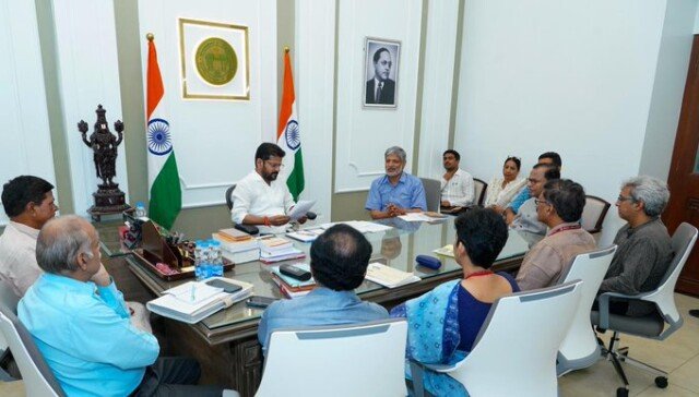 నిఖిల్ డే బృందంతో భేటీ: రేవంత్ రెడ్డి కీలక చర్చలు