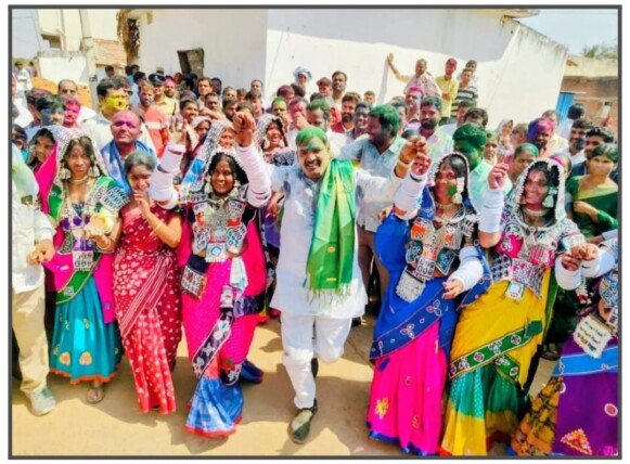 బొమ్మలరామారంలో ఘనంగా హోలీ వేడుకలో పాల్గొన్న ఎమ్మెల్యే బీర్ల ఐలయ్య