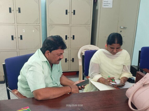 ప్రభుత్వం నిర్దేశించిన సర్వేలను నూరు శాతం అధికమించాల్సిన బాధ్యత సచివాలయ ఉద్యోగులదే : జి ఎస్ డబ్ల్యూ ఎస్ డిప్యూటీ ఎంపీడీవో సుబ్బారావు