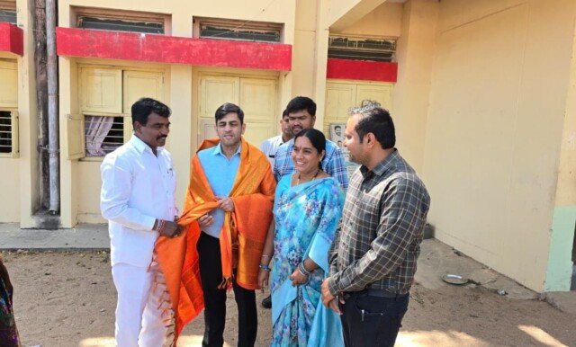 కలెక్టర్ను కలిసిన మున్సిపల్ చైర్మన్