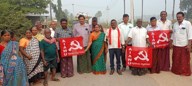 కేంద్ర ప్రభుత్వం పెంచిన వంట గ్యాస్ ధరను వెంటనే ఉపసంహరించుకోవాలి.