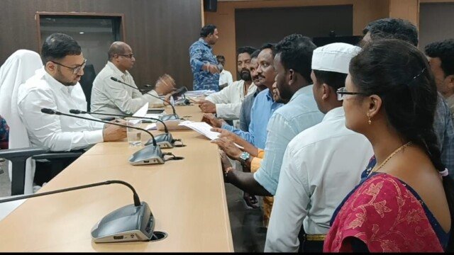 కలెక్టర్ కు వినతి పత్రం అందించిన కోదాడ ఇంజనీరింగ్ కాలేజెస్ స్టాఫ్