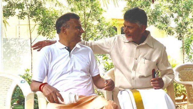 మాజీ ఎమ్మెల్యే నారా రామ్మూర్తి నాయుడుకు ఘన నివాళులు