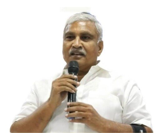 మచిలీపట్నం సమీపంలో భూములకు భూ సమీకరణ విధానం అమలు చేయాలి