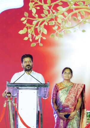 తెలంగాణ పునర్నిర్మాణంలో ఆర్యవైశ్యుల కీలక పాత్ర: రేవంత్ రెడ్డి