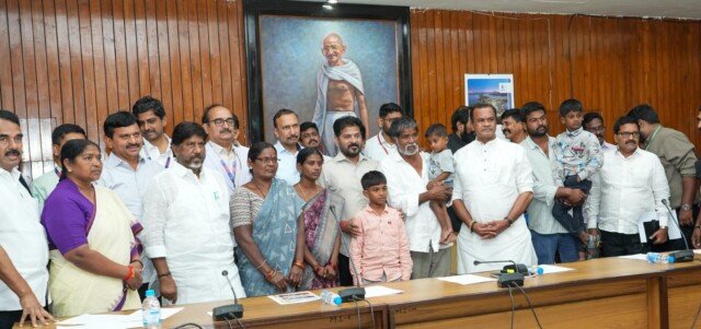 సీఎం రేవంత్ రెడ్డి చేతుల మీదుగా చెక్కుల పంపిణీ