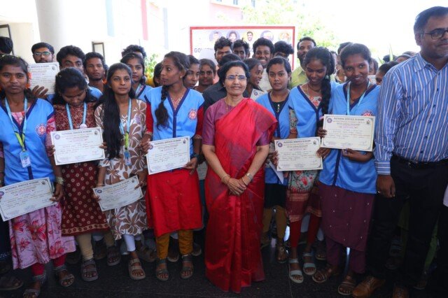 యువతకు ఉపాధి దిశగా అడుగు.. కుప్పం జాబ్ మేళాలో భువనేశ్వరి పాల్గొనడం