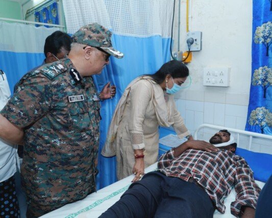 ప్రభుత్వం అన్ని విధాలా ఆదుకుంటుంది: హోంమంత్రి హామీ