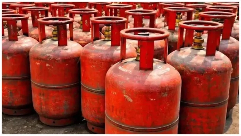 పైప్‌లైన్ గ్యాస్ వాడేవారికి కేంద్రం షాక్.. LPG సిలిండర్లు సరెండర్ చేయాలి