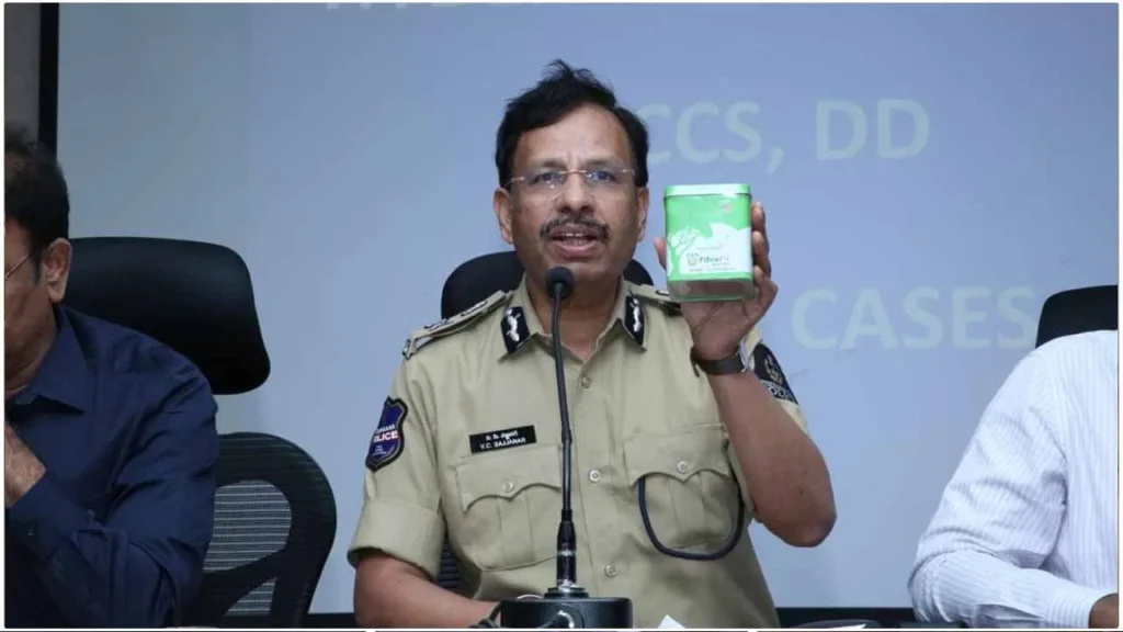మళ్లీ మోసాలకు పాల్పడుతున్న క్యూనెట్.. పోలీసుల భారీ దాడులు