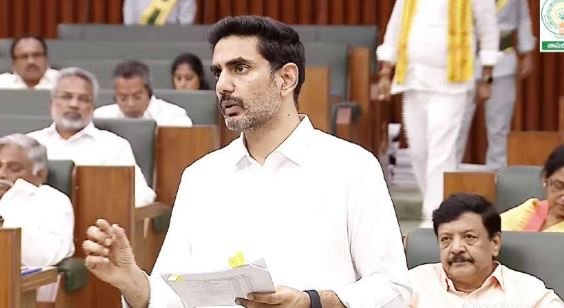 ఎలక్ట్రానిక్ మ్యానుఫ్యాక్చరింగ్ క్లస్టర్లకు పెద్దఎత్తున ప్రోత్సాహం : లోకేష్