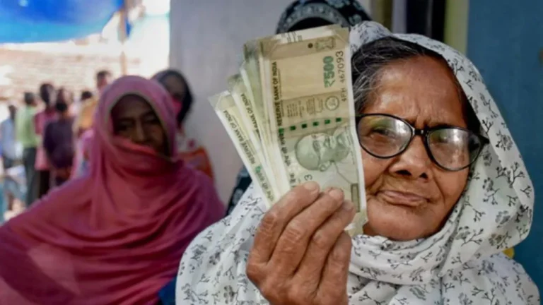 తెలంగాణలో కొత్తగా 2 లక్షల చేయూత పెన్షన్లు