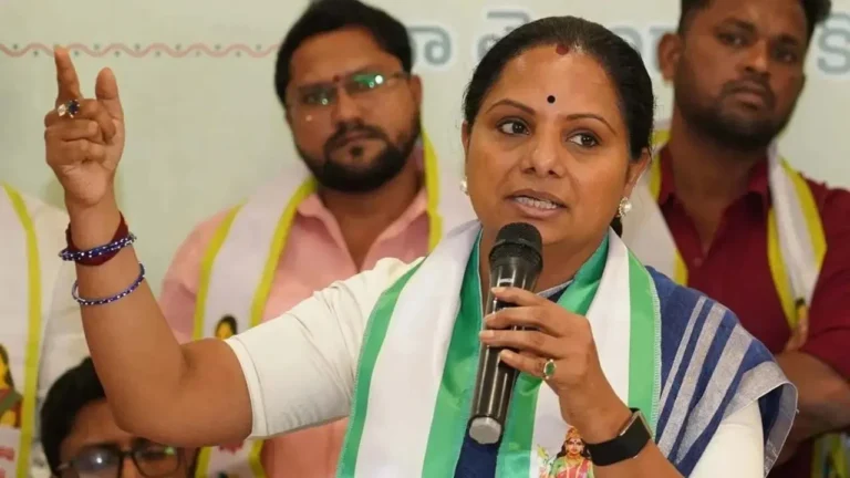 కవిత కల్వకుంట్ల సంచలన వ్యాఖ్యలు – త్వరలో కొత్త పార్టీ ప్రకటన