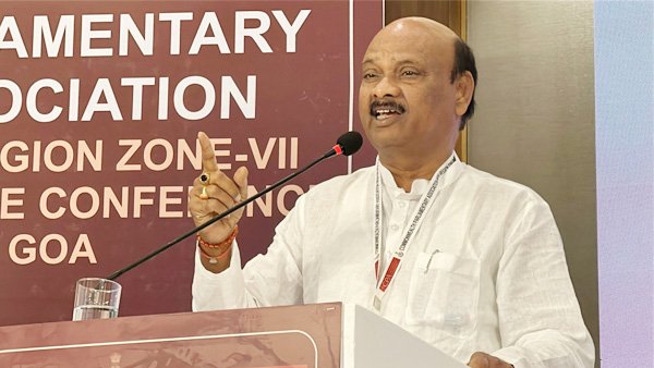 చట్టసభల్లో యువతకు 33 శాతం రిజర్వేషన్లు: ఏపీ స్పీకర్ అయ్యన్నపాత్రుడు