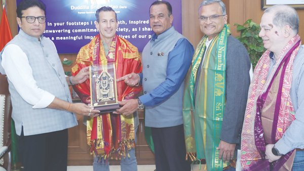 జిసిసిల హబ్‌గా హైదరాబాద్.. పెట్టుబడిదారుల తొలి ఎంపిక: మంత్రి దుద్దిల శ్రీధర్ బాబు