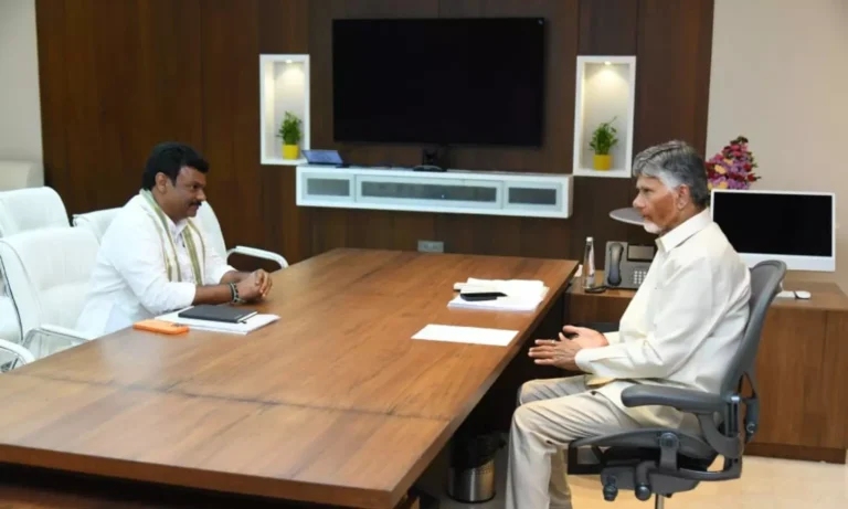 సీఎం చంద్రబాబుతో బీజేపీ చీఫ్ మాధవ్ భేటీ.. మత్స్యకారుల సమస్యలపై చర్చ