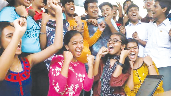 ఏపీ పదో తరగతి ఫలితాలు విడుదల.. ఎంజేపీ బీసీ గురుకులాల సత్తా