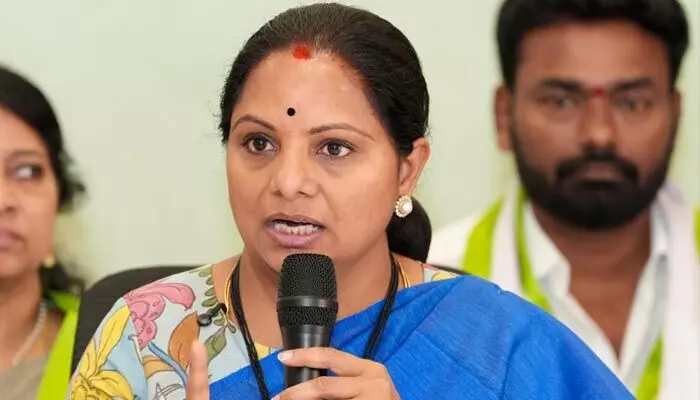 జీహెచ్ఎంసీపై కవిత ఘాటు విమర్శలు.. అవినీతి ఆరోపణలు వెల్లువ