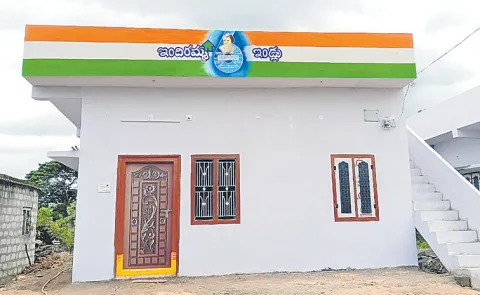 ఇందిరమ్మ పథకంలో కొత్త మలుపు: లబ్దిదారులకు జూన్‌లో 1 లక్ష ఇళ్లు నిర్మాణం ప్రారంభం