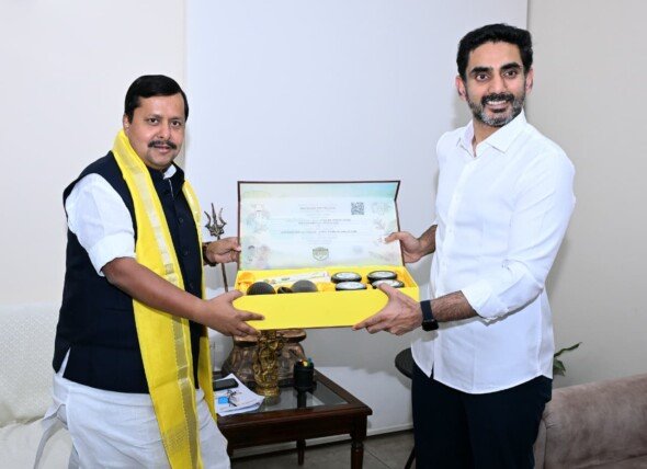 బీజేపీ జాతీయ అధ్యక్షుడిని కలిసిన లోకేష్.. అమరావతిపై కృతజ్ఞతలు